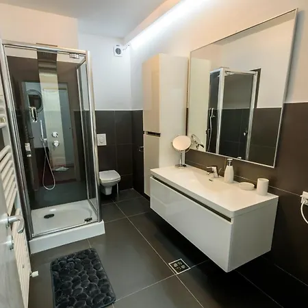 Ultracentral Luxury Apartment *
